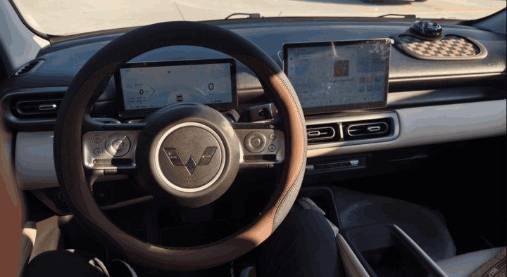 Bọc vô lăng Wuling Bingo